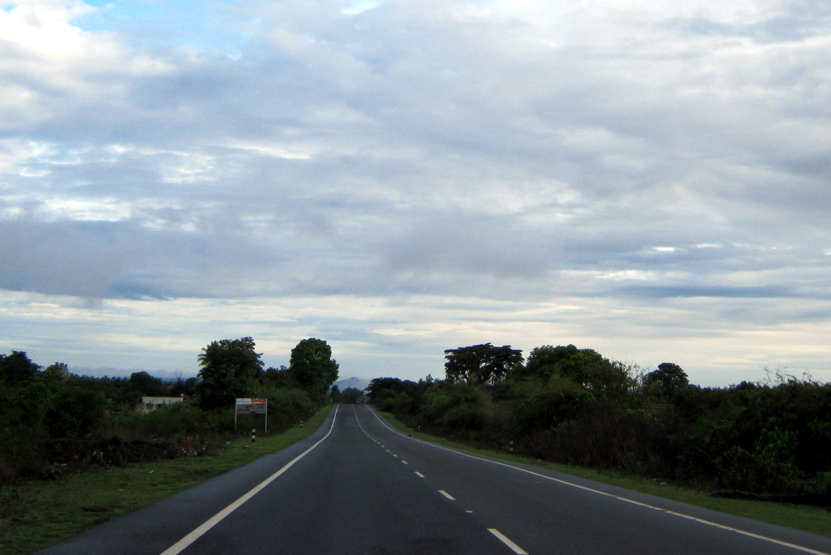 SH88 Mysore to Madikeri Road is a pleasure to drive. This is 4 lane up to Bilikere and then 2 lane. The 2 lane road condition is shown in the picture.